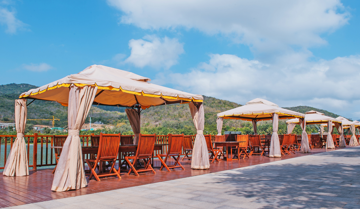 亚龙湾迎宾馆琼中小厨湖边餐厅火锅套餐晚餐含服务费