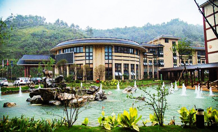 河源紫金福盈门温泉大酒店一夜温泉双人房双人长津冰雪世界门票双人