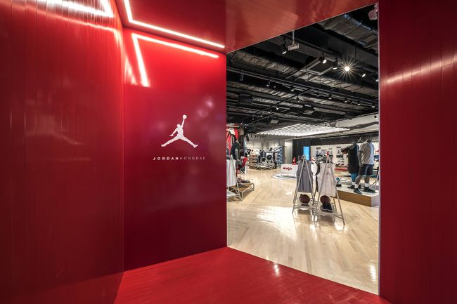 韩国国内首家aj专卖店开业