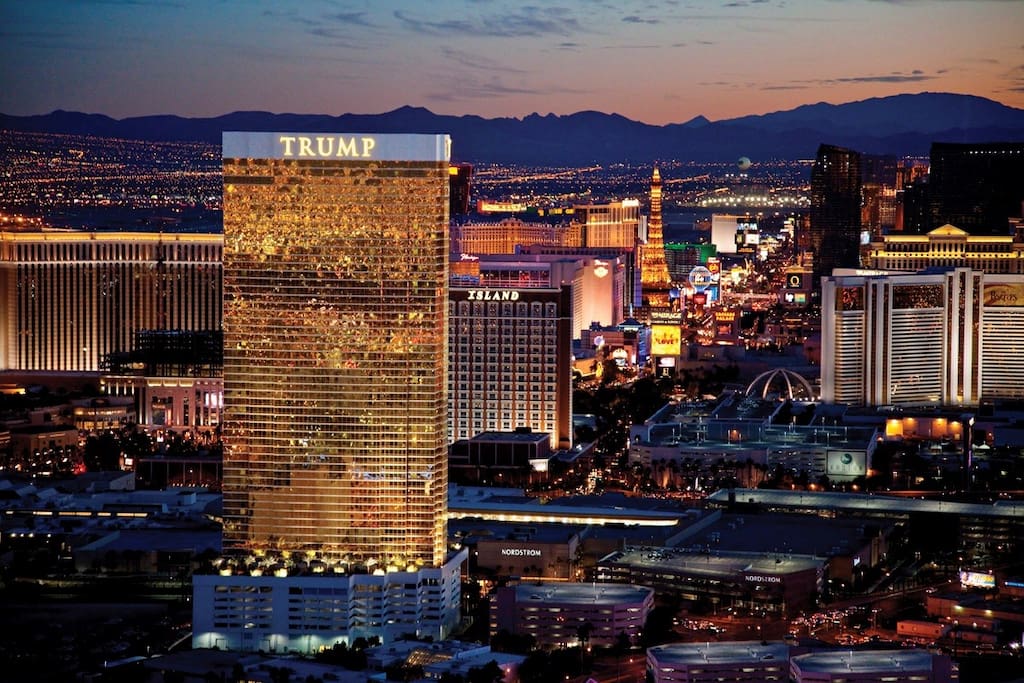 trump-1br high floor w/ strip view-no resort fee!