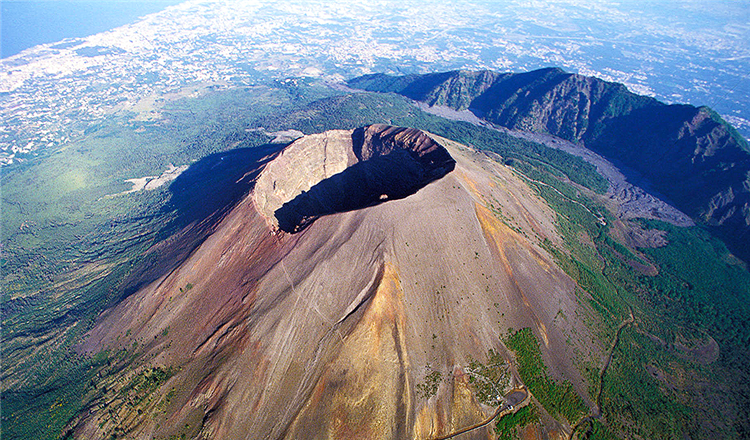 庞贝古城维苏威火山公园一日游午餐英文导游2人起订