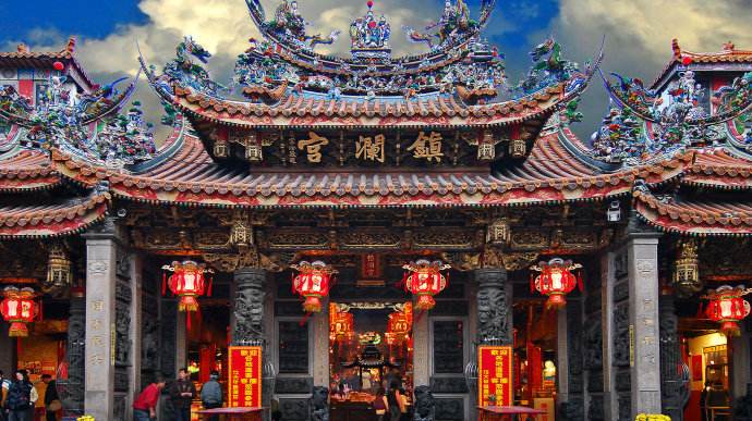 台中市区经典非去不可4大景点半日游彩虹眷村镇澜宫