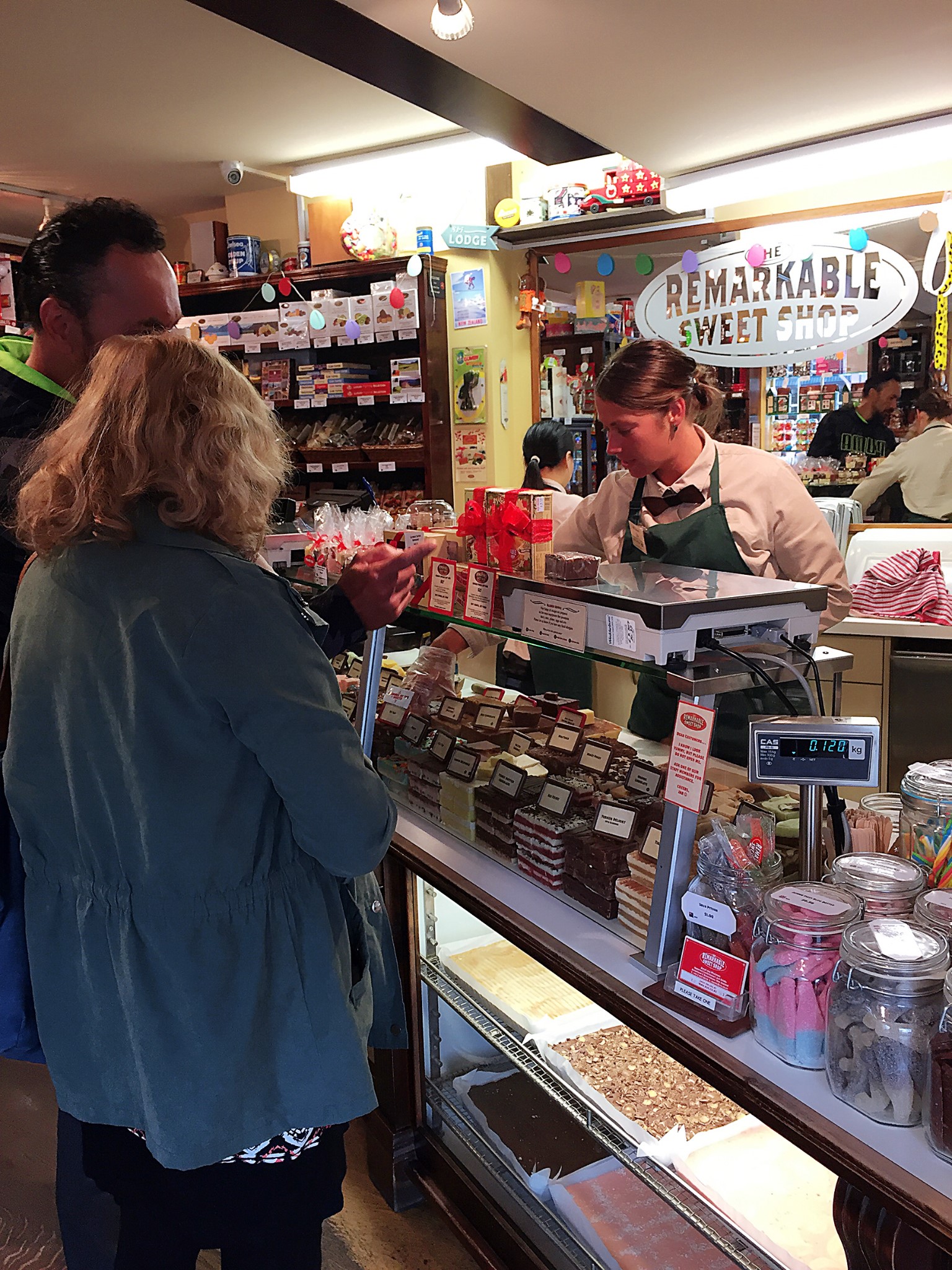 香甜在嘴角的幸福之旅——皇后镇糖果店初体验,皇后镇自助游攻略 - 马