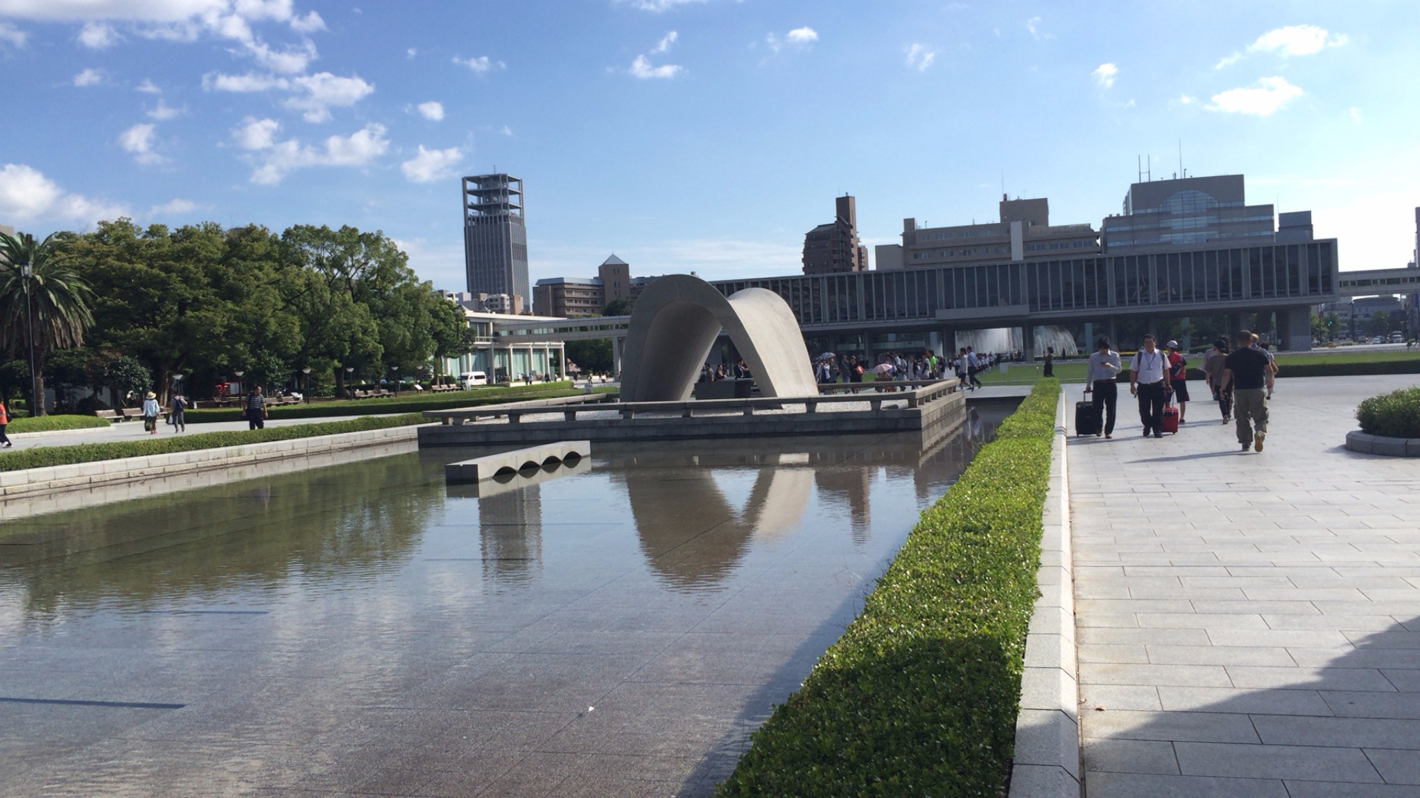 日本广岛原爆馆和平公园广岛城广岛市区中心湖边樱花持续更新中