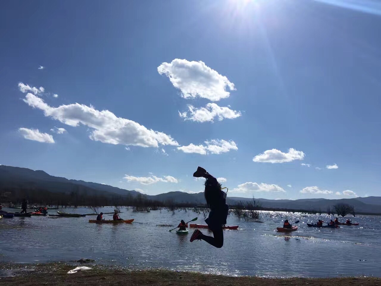 默然静美,自在湖思:女儿国的悠闲时光!(和一个竹去了一个湖),宁蒗彝族