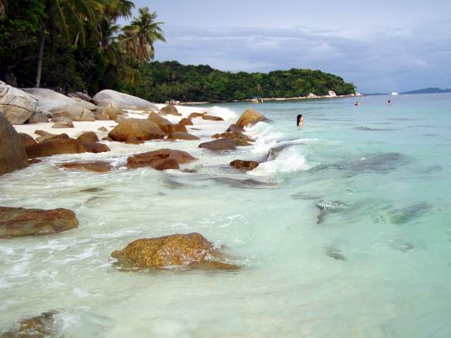 每个人心中都有一个夏天——热浪岛 浪中岛的夏天