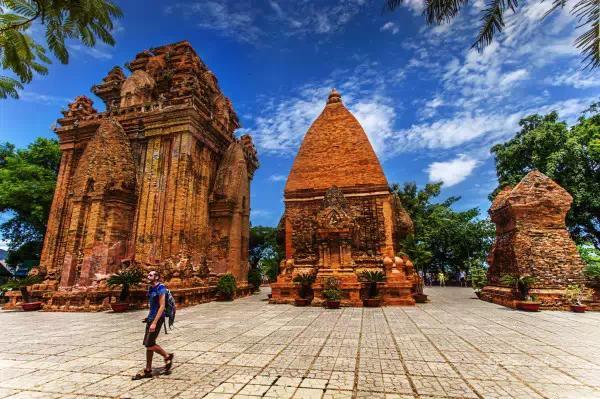 武汉直飞越南6天5晚半自助游(一国两城芽庄大叻经典景点 黑岛/竹岛四