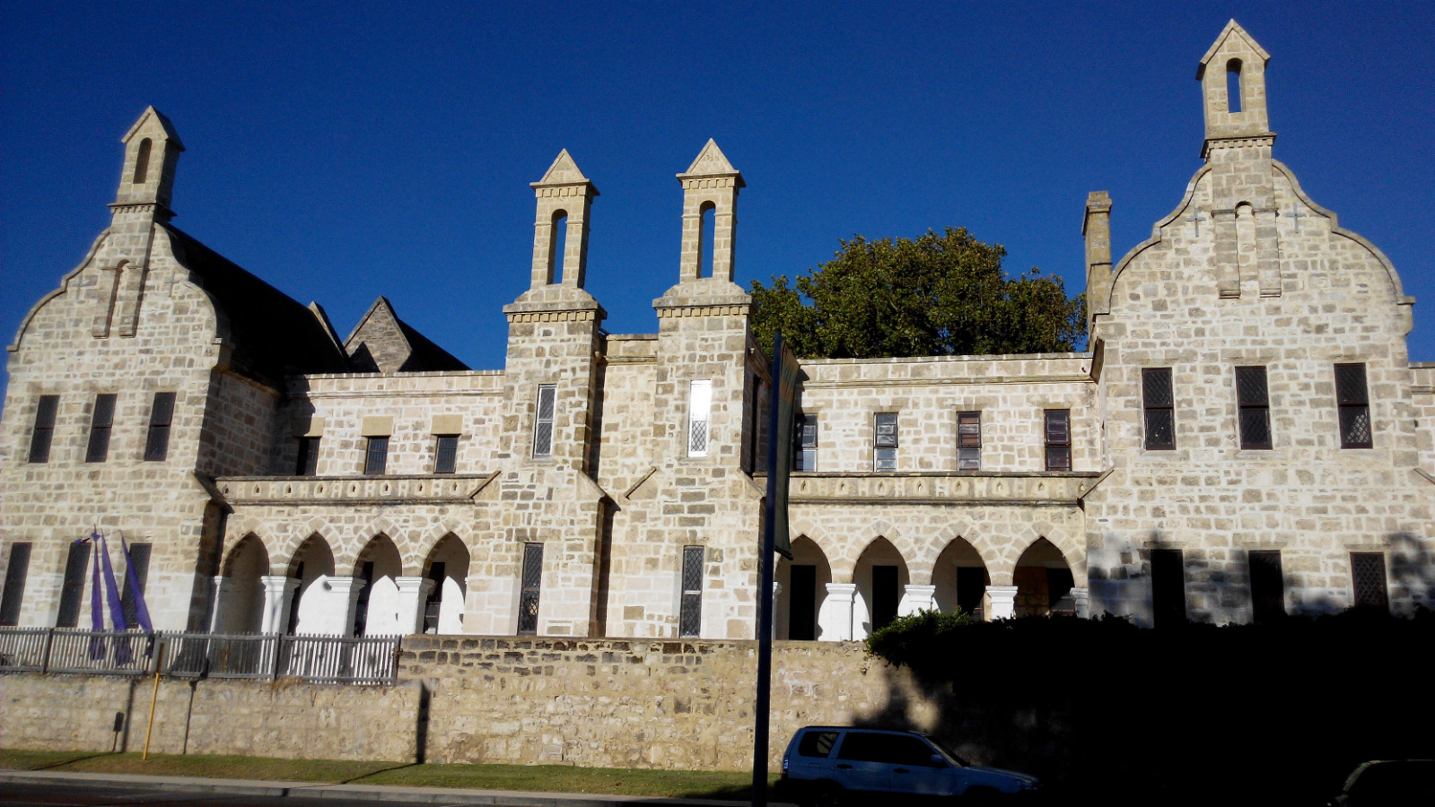 文艺海湾 弗里曼特尔港湾小镇 中文包车一日畅游(民宿/酒店上门接送 )