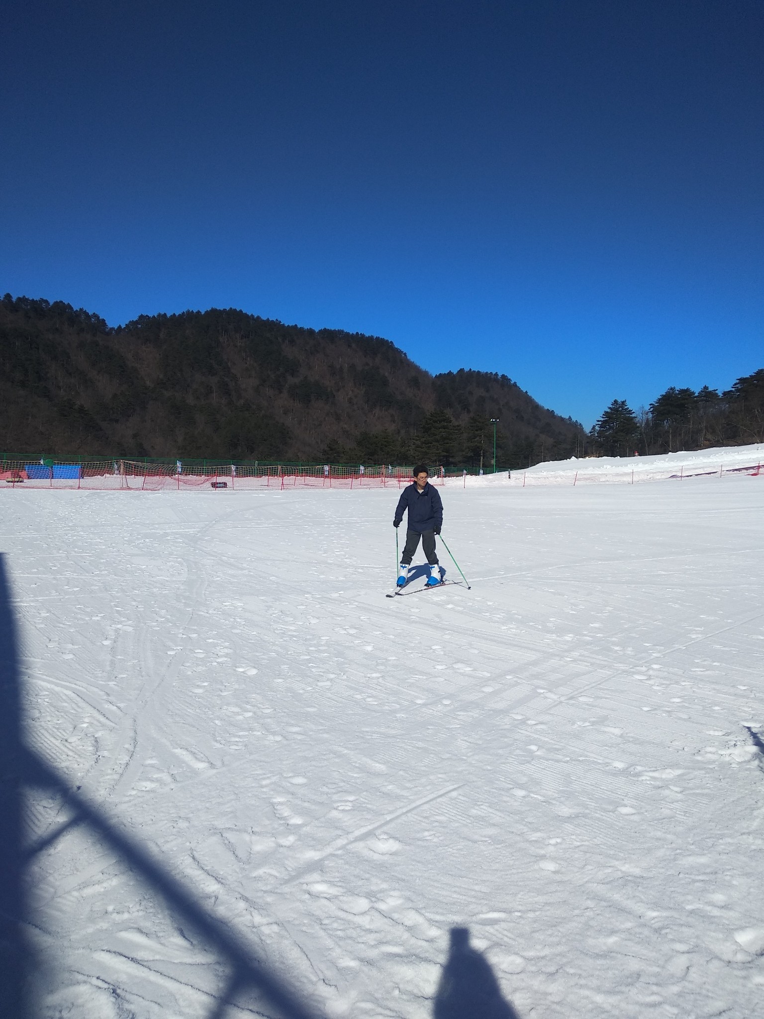 临县滑雪场图片
