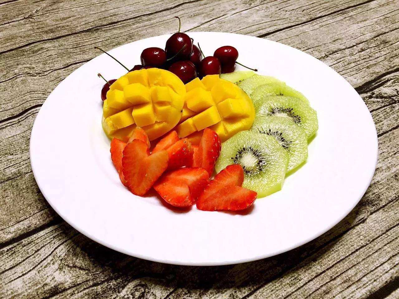 青边鲍)【主菜】蚝皇原只鲍鱼「极品双头鲍套餐-单人份」流沙包×1