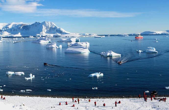 上海出发智利南极17天游kl航空圣地亚哥阿玛斯广场瓦尔帕莱索复活节岛