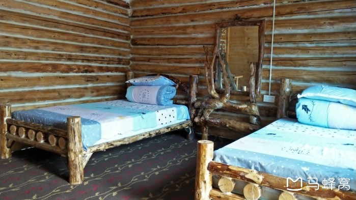 去琼库什台那里住宿方便吗