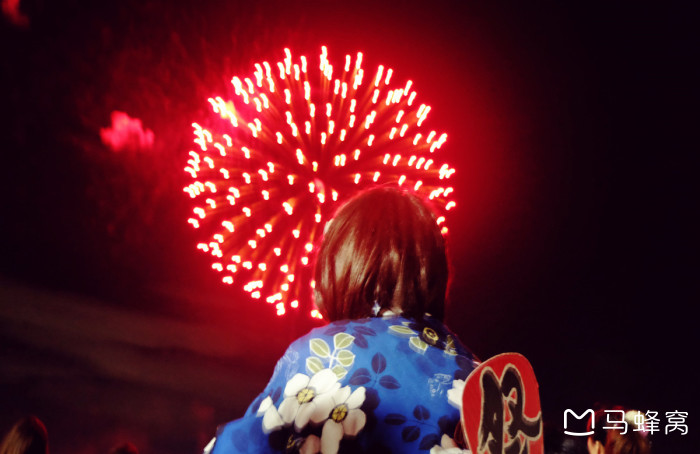 女生穿浴衣参加花火大会是种什么体验?