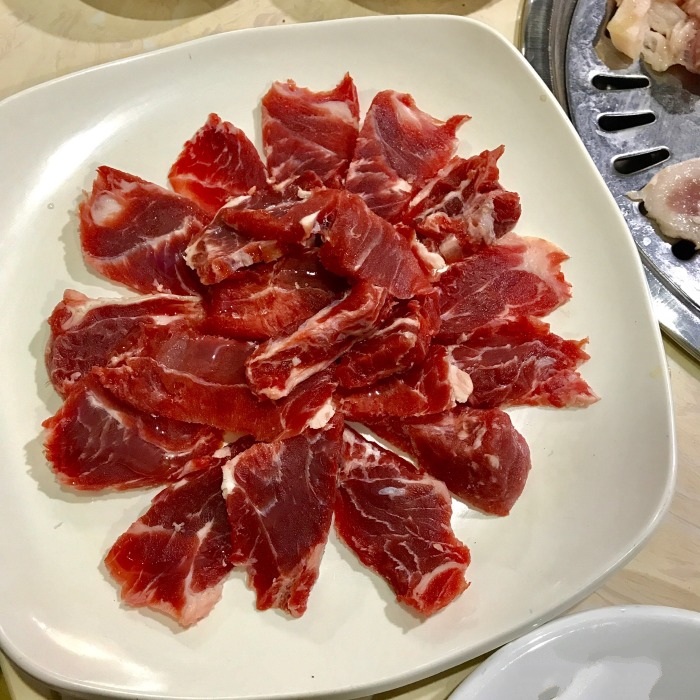 安图美食-五花贞品朝鲜族碳火烤肉(总店)