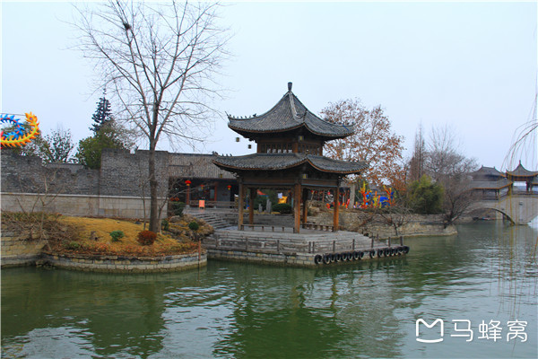 请问1月底去台儿庄会不会很冷清