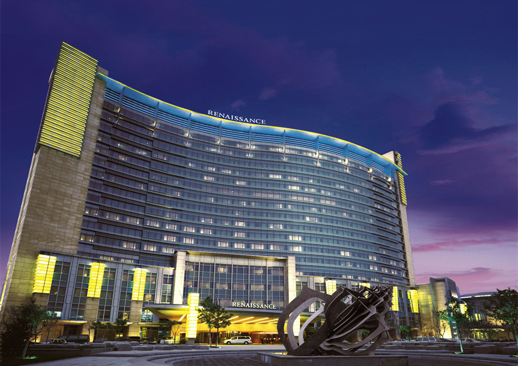 天津万丽泰达酒店 1晚 双早 东疆湾金沙滩门票2张 儿童娱乐 恒温泳池