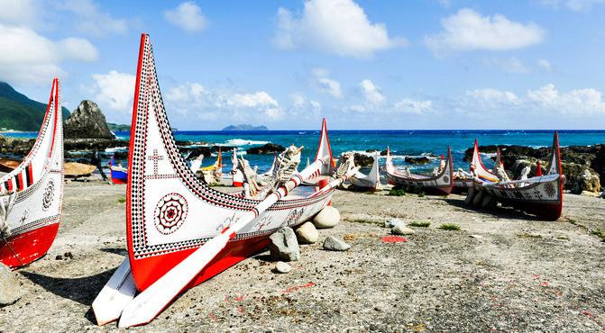 兰屿 自由行攻略                     造拼板舟所用的木材,只能是