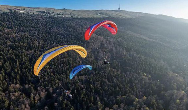 河南洛阳万安山滑翔伞650米起飞赠视频精剪