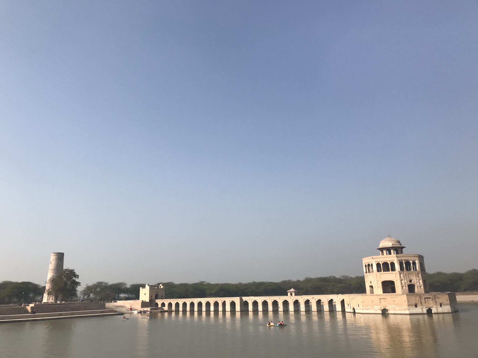 Hiran Minar Park