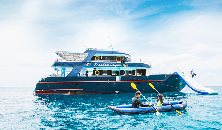 小皇帝岛潜水圣地 泰国普吉岛豪华潜水船大小皇帝岛浮潜一日游 自由