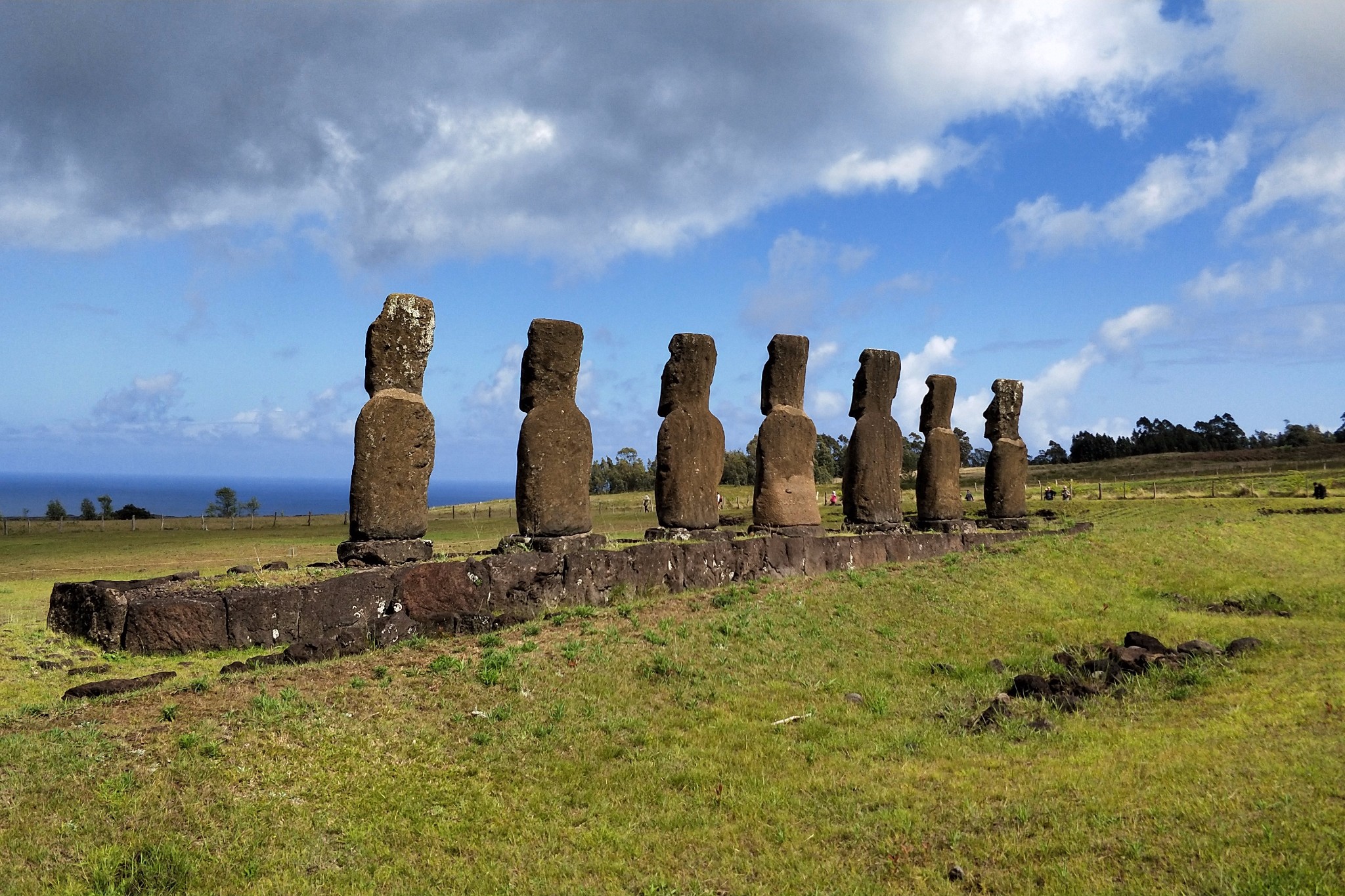 南美行智利复活节岛上的火山口与鸟人村世界文化遗产1995年