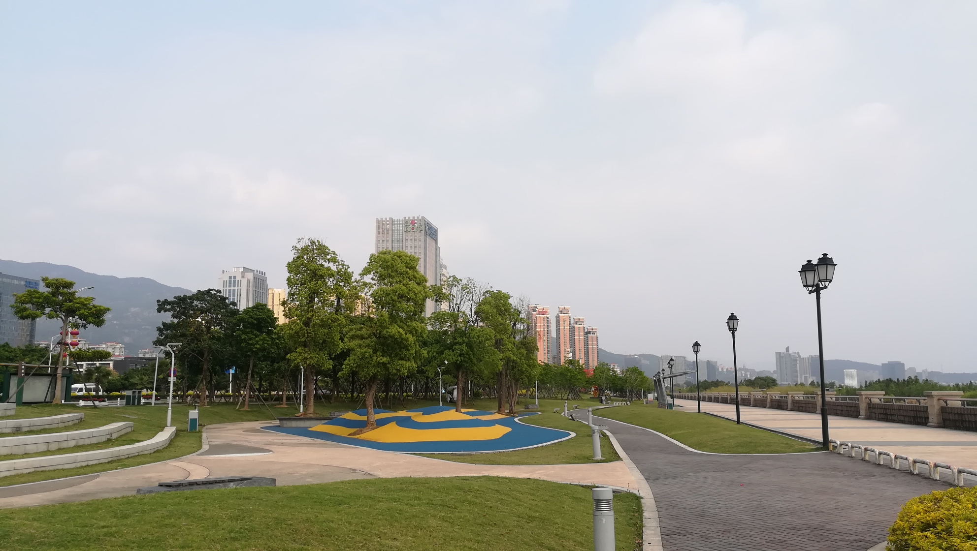 福州篇_马尾区东江滨月见花盛开