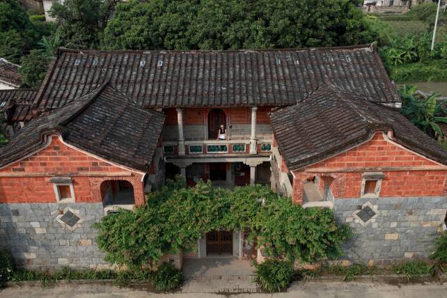 古村山重最美在晨昏