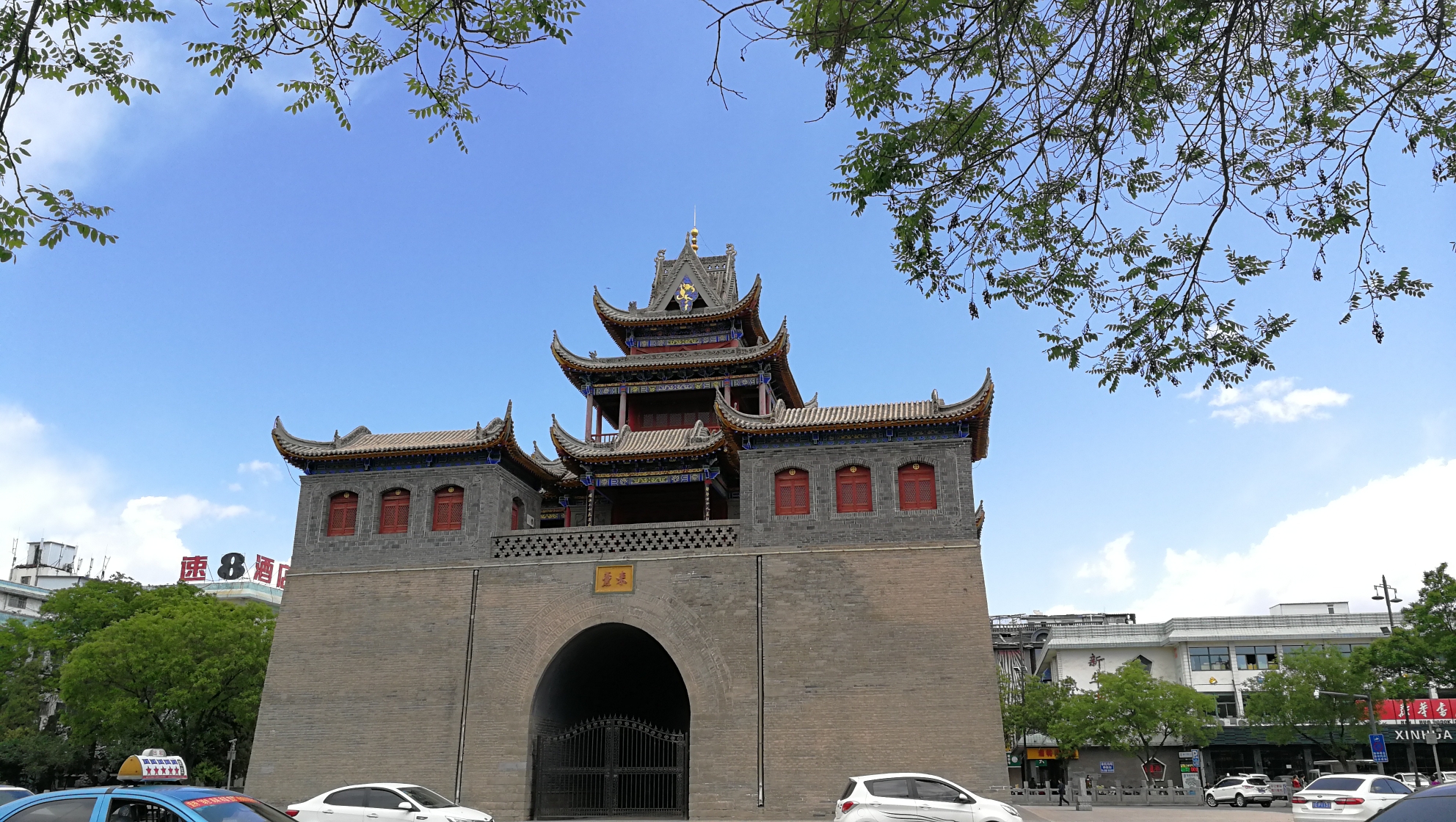 南門樓南關清真大寺銀川美食銀川交通本篇遊記共含3052個文字,0張圖片