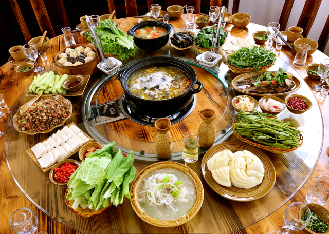 广州飞云南 丽江 大理 昆明双飞6天(玉龙雪山 普达措 路南石林 体验敞