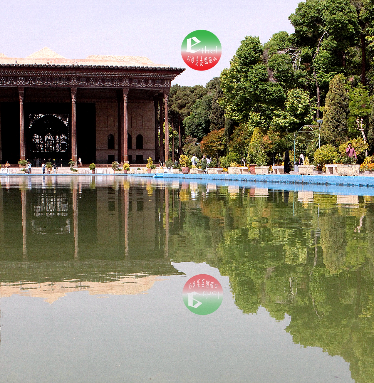 独特搞笑的摇晃塔