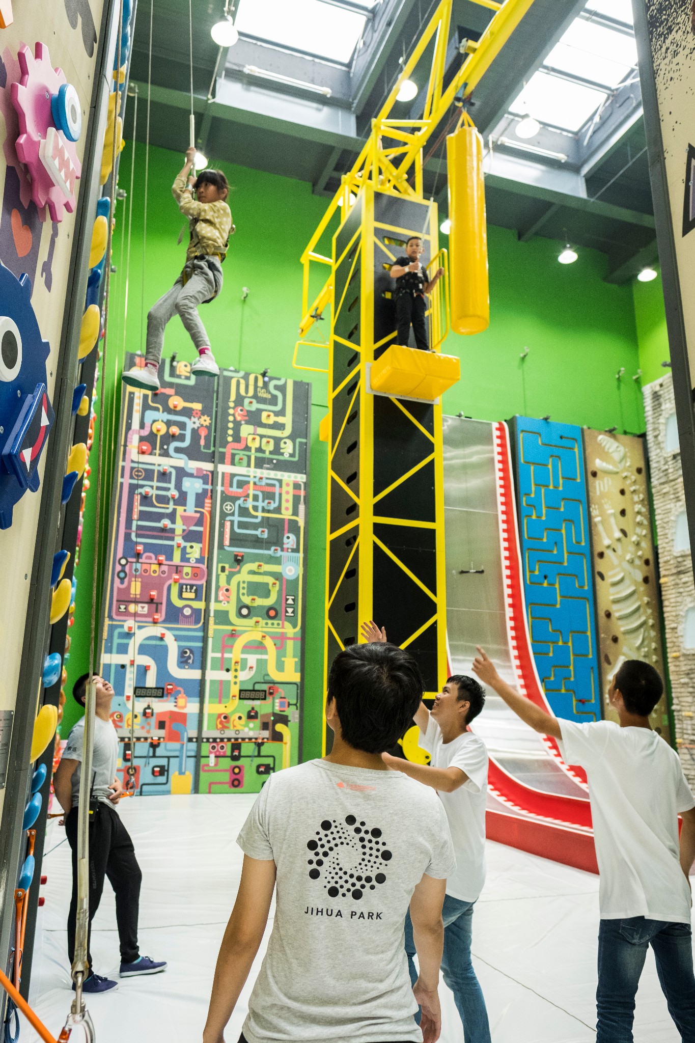 《际华园1日游》体验极限 畅玩际华园