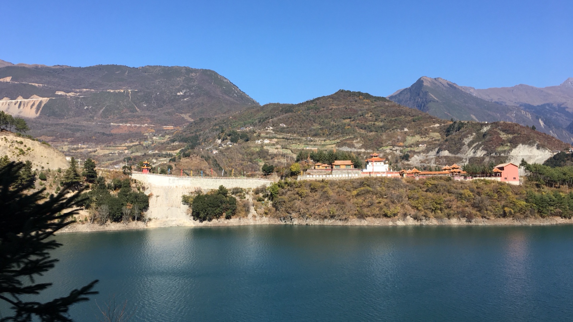 雅安市宝兴县阿坝州四姑娘山随记