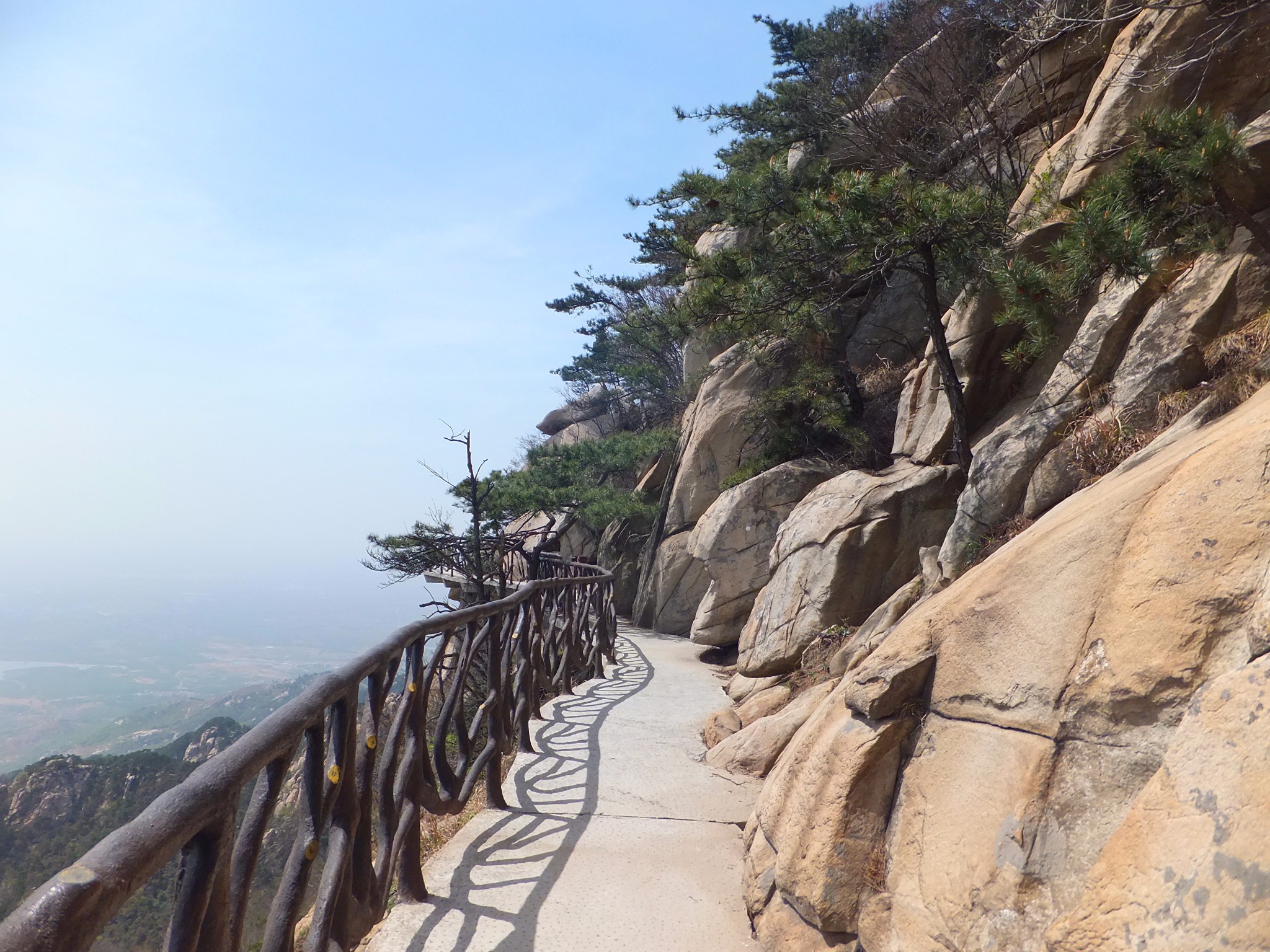 徒步蒙山主峰龟蒙顶(平邑蒙山)