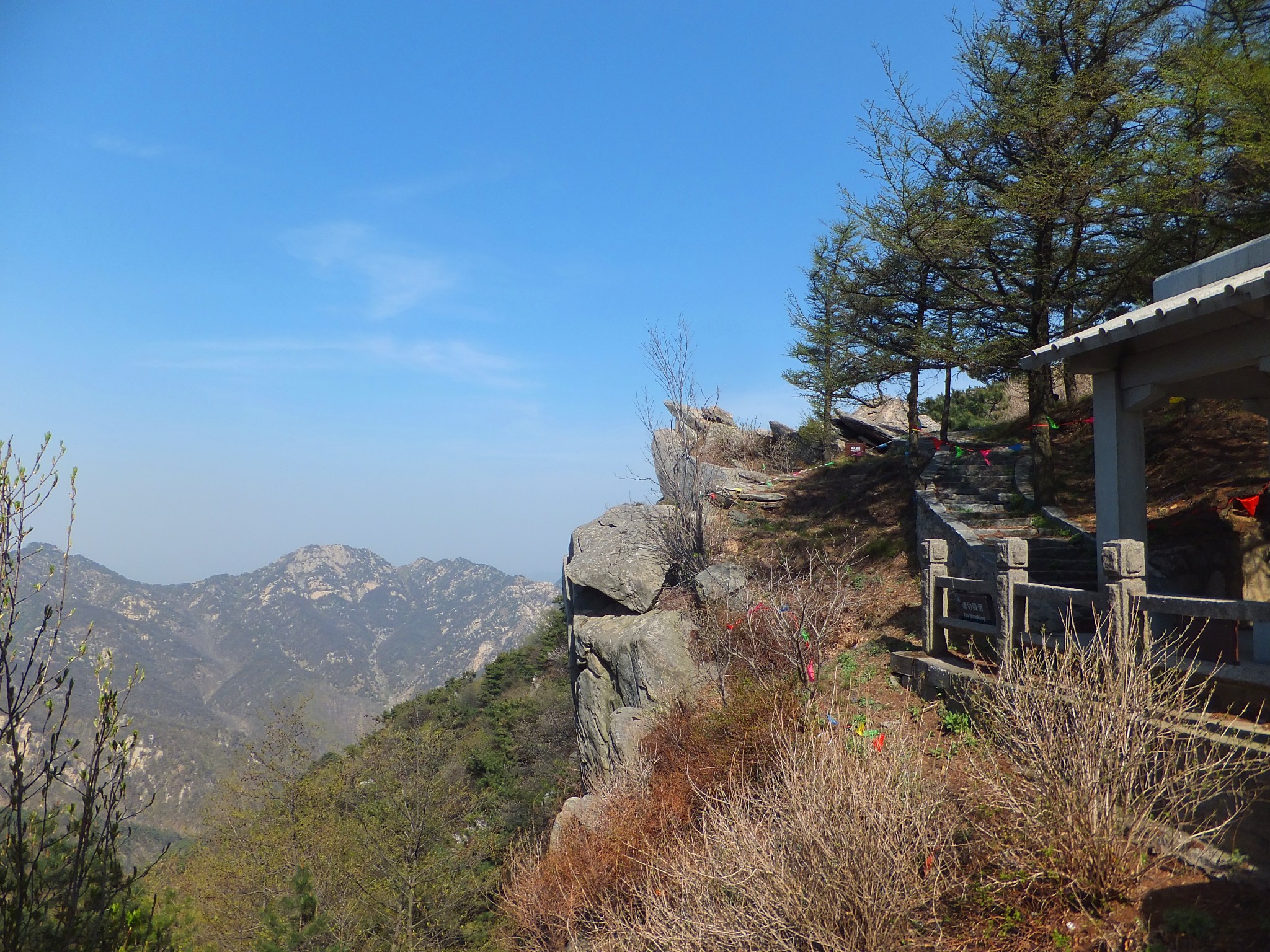 徒步蒙山主峰龟蒙顶(平邑蒙山)