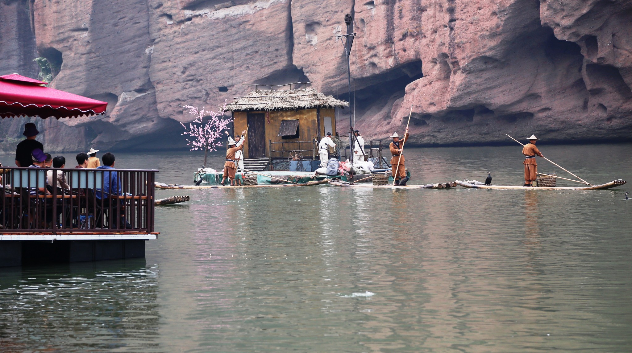 龙虎山游记之五观看悬崖采集药材卢溪河渔民捕鱼仿古悬棺入穴表演