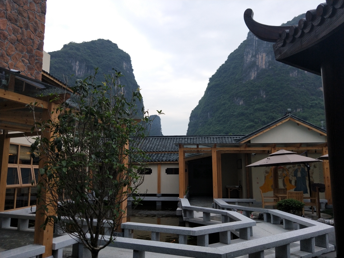 阳朔十里画廊遇龙河边有这样一家民宿回归自然至纯至简