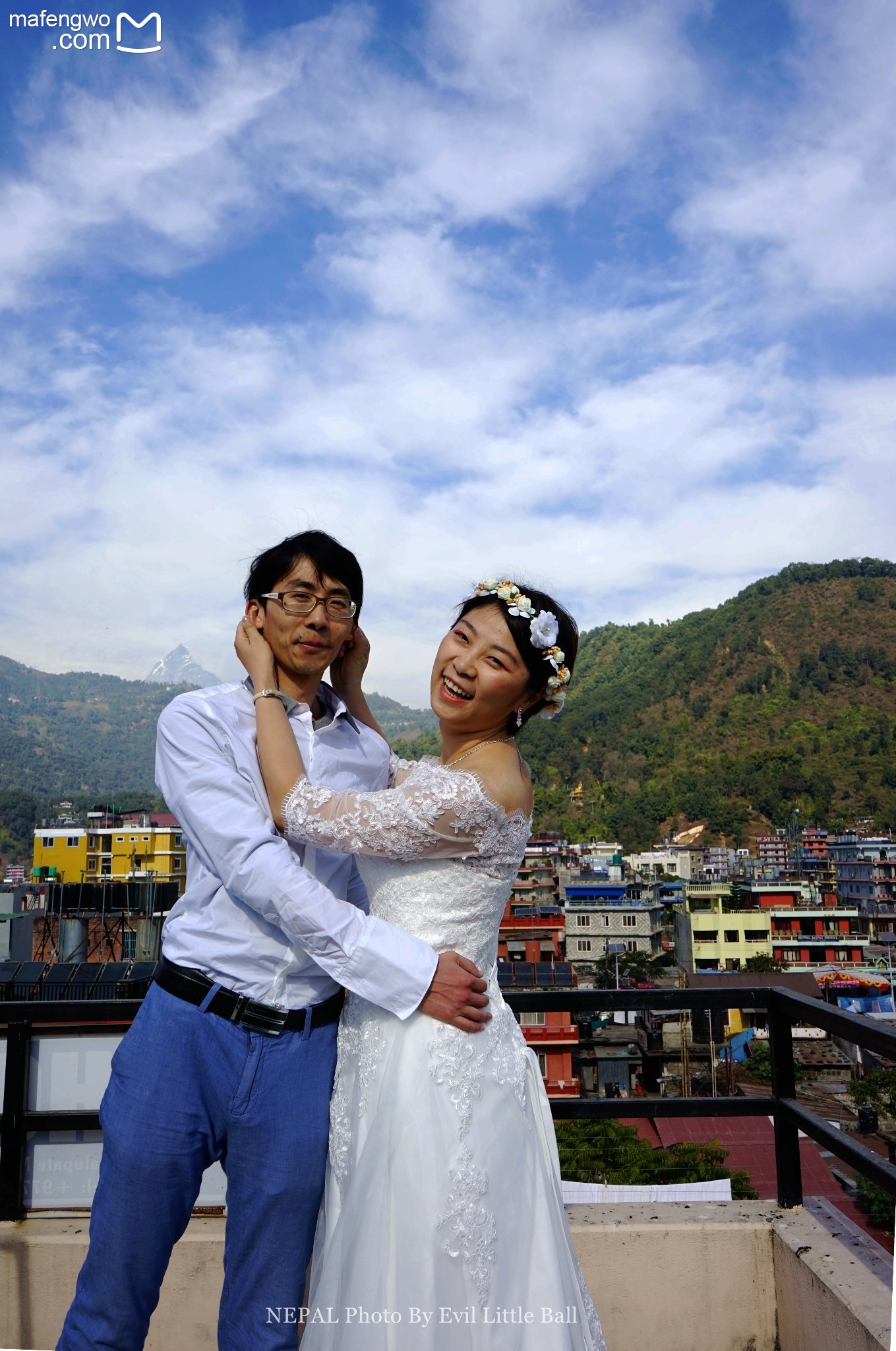 尼泊尔拍婚纱照_尼泊尔军刀图片