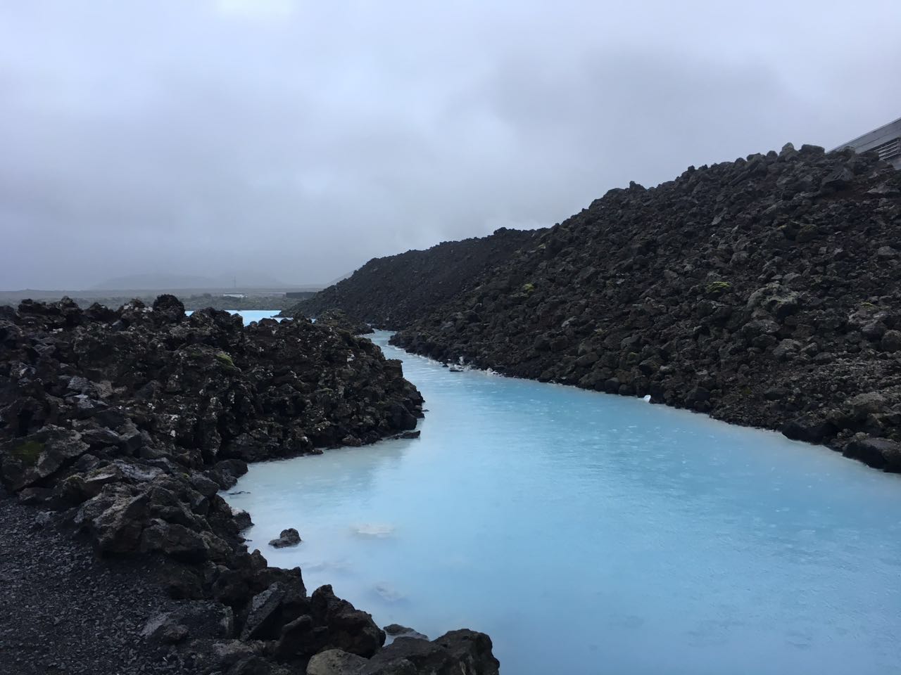 冰島的藍湖米湖不泡溫泉可購票入內參觀嗎