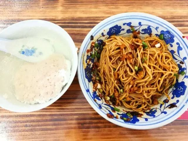 南昌| 站在宇宙中心呼唤一盅肉饼汤