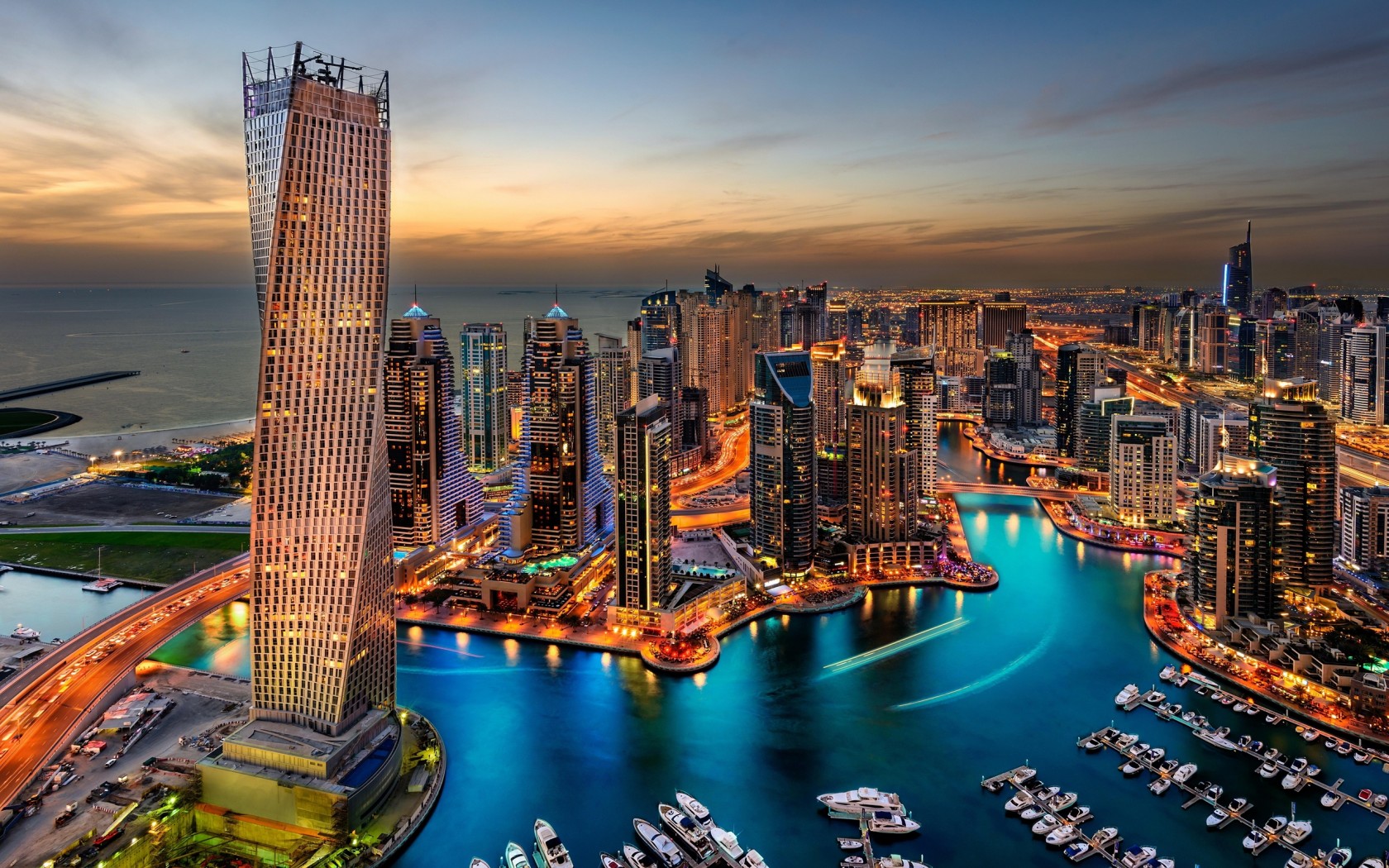 记下来你将会在新迪拜码头(dubai marina)停留,"漫步"的所在地,这里有
