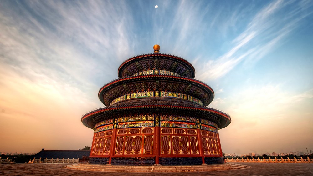 北有地坛祭地,南有天坛祭天,东有日坛祭太阳,西有月坛祭月亮,其中天坛