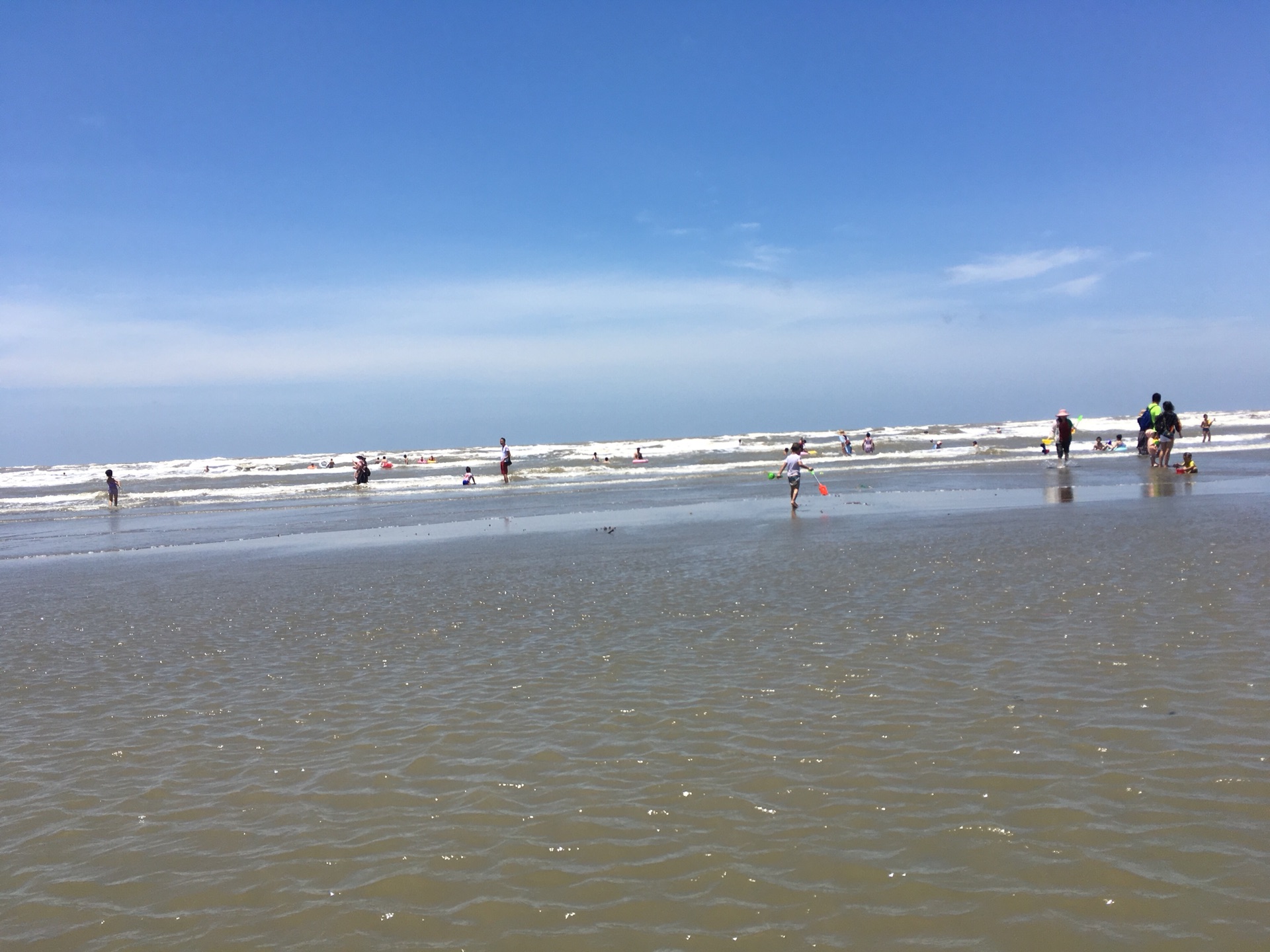 柳州东兴口岸金滩白浪滩2日游