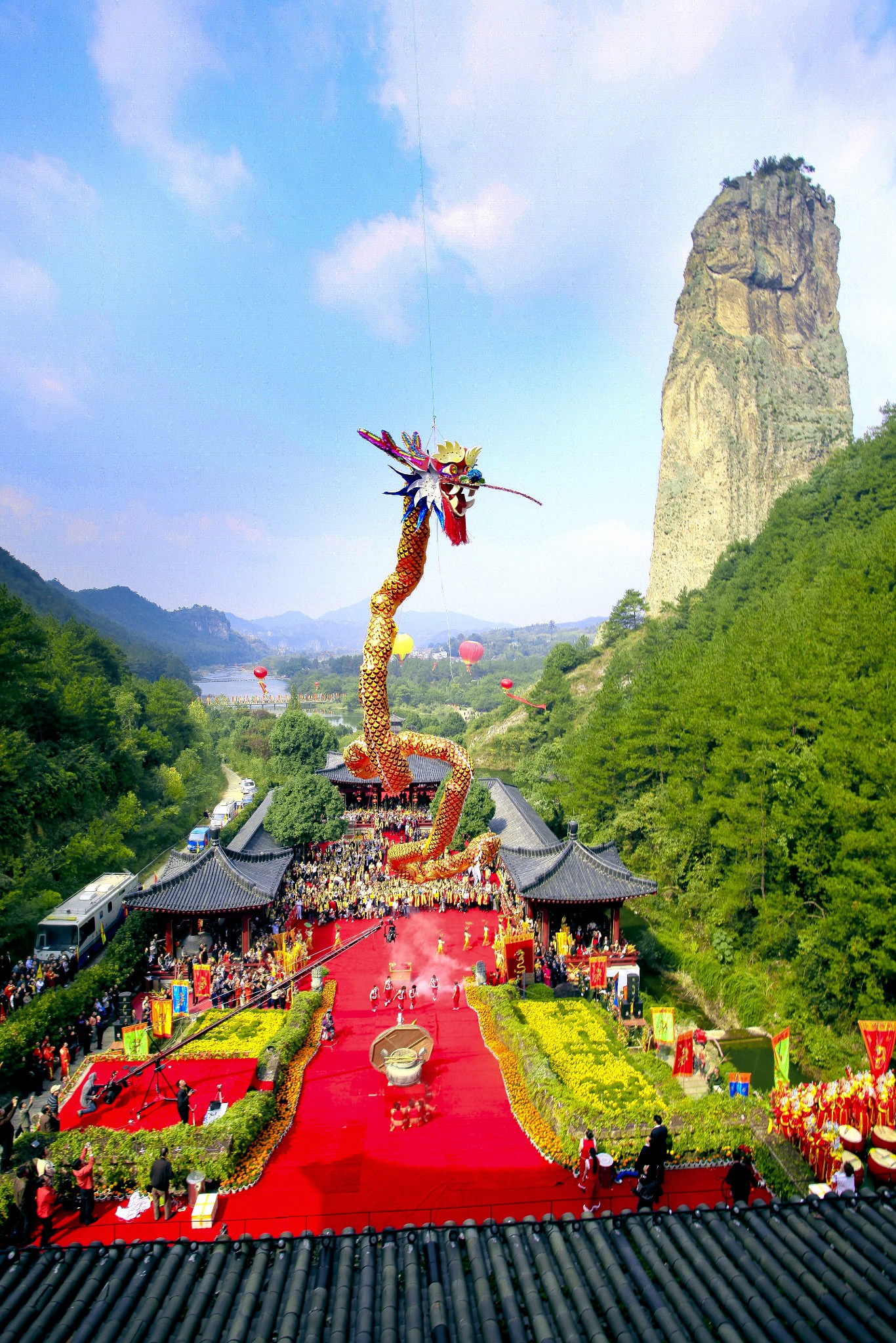 第十三届浙江山水旅游节暨中国仙都瓯江山水诗之路旅游节新闻发布会在