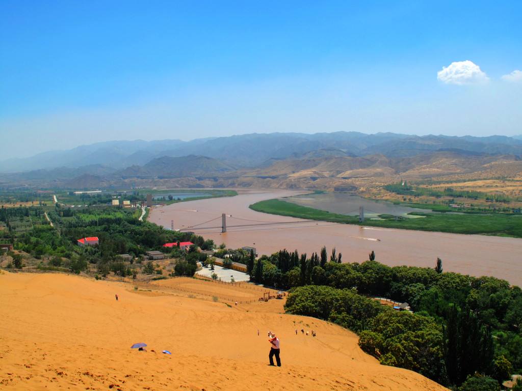 遊明清古堡 品巖畫藝術 探秘西夏陵 覽黃河勝景(體驗多種特色交通