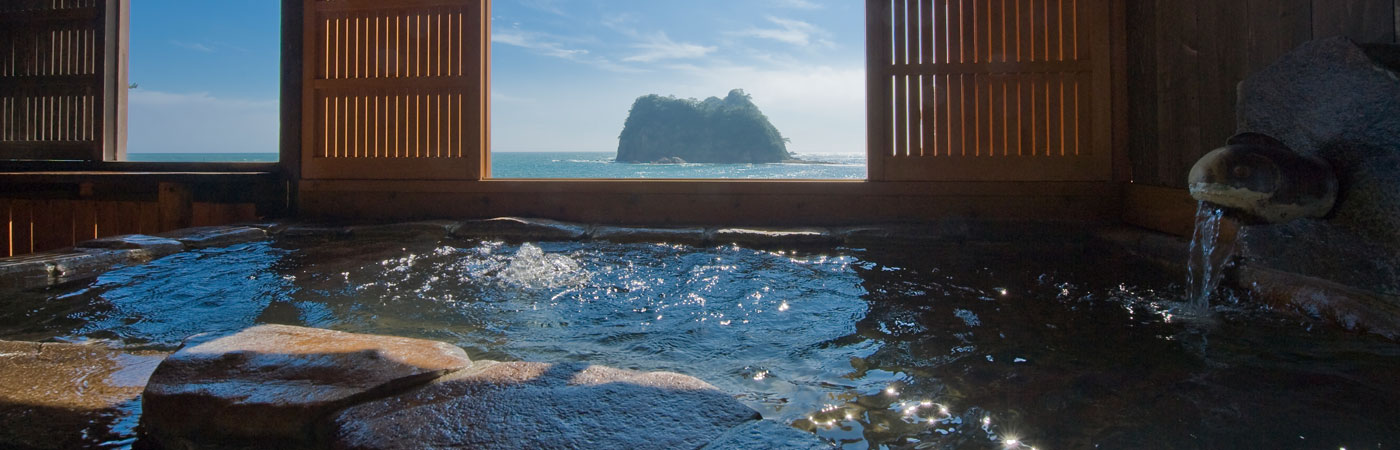 修善寺温泉伊豆最著名的温泉地要数修善寺了,是日本最古老温泉地之一.