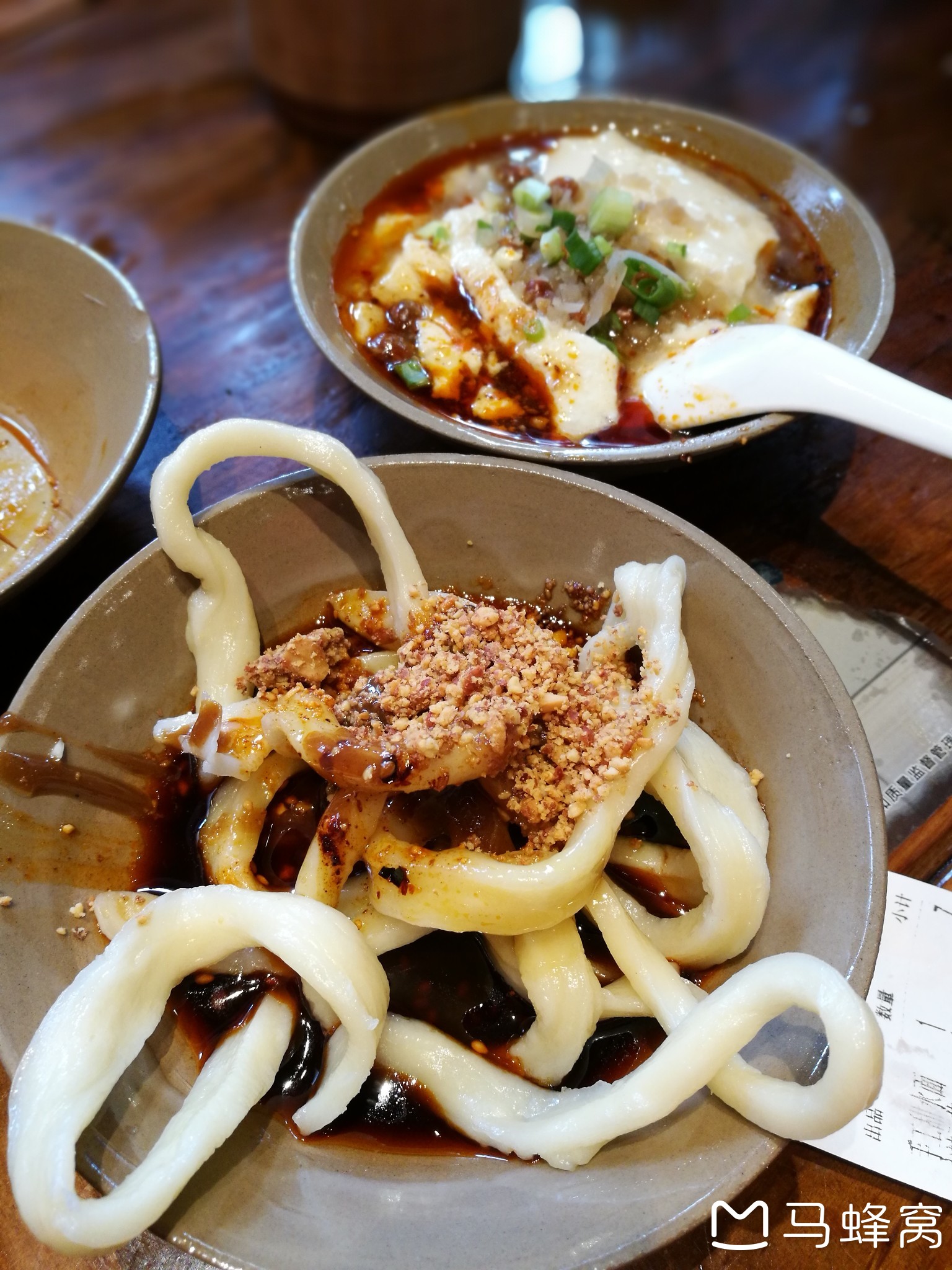 带上相机跟我一起出发,感受美食、美景。我和