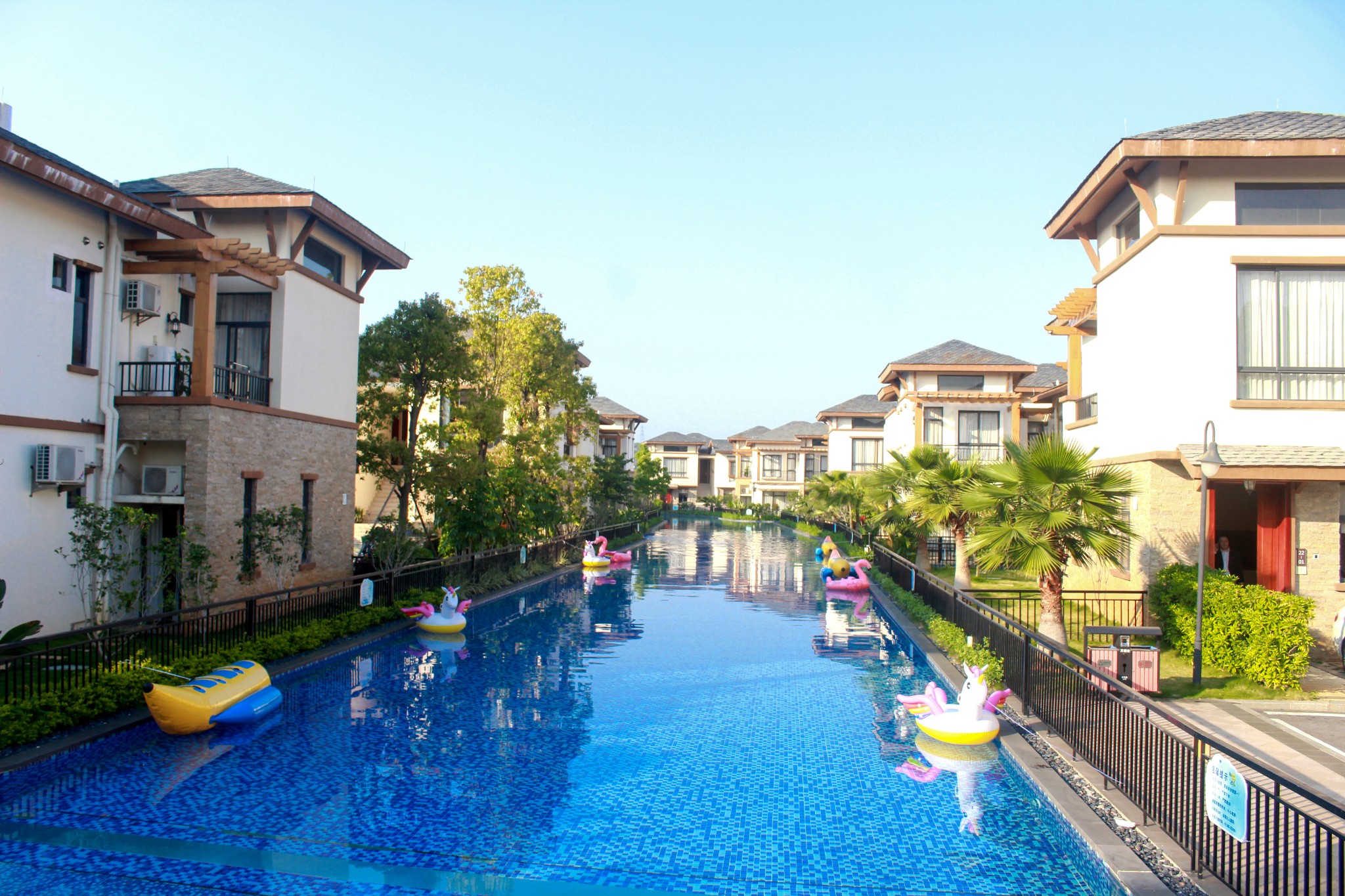 宝墩湖湖山温泉度假村 游记