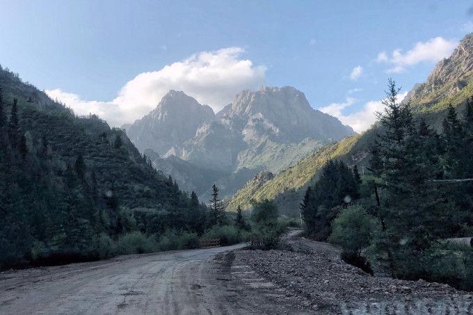 什么样的天空什么样的风景 wKgBEFsmb4WAA_W1ABA7lCNcjVI80.jpeg?imageView2%2F2%2Fw%2F680%2Fq%2F90%7CimageMogr2%2Fstrip%2Fquality%2F90