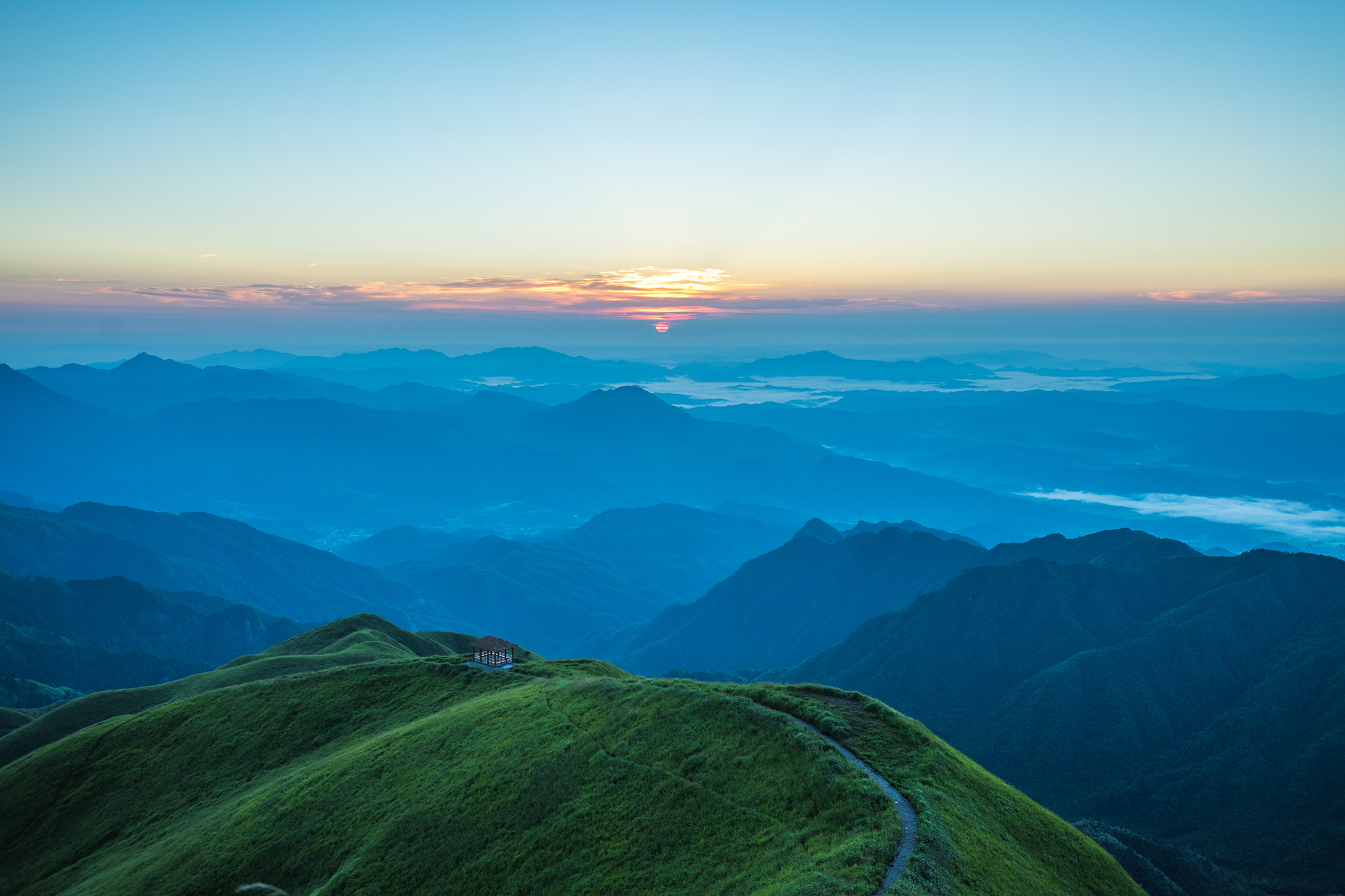 武功山记:一次高山草甸上的行走_游记