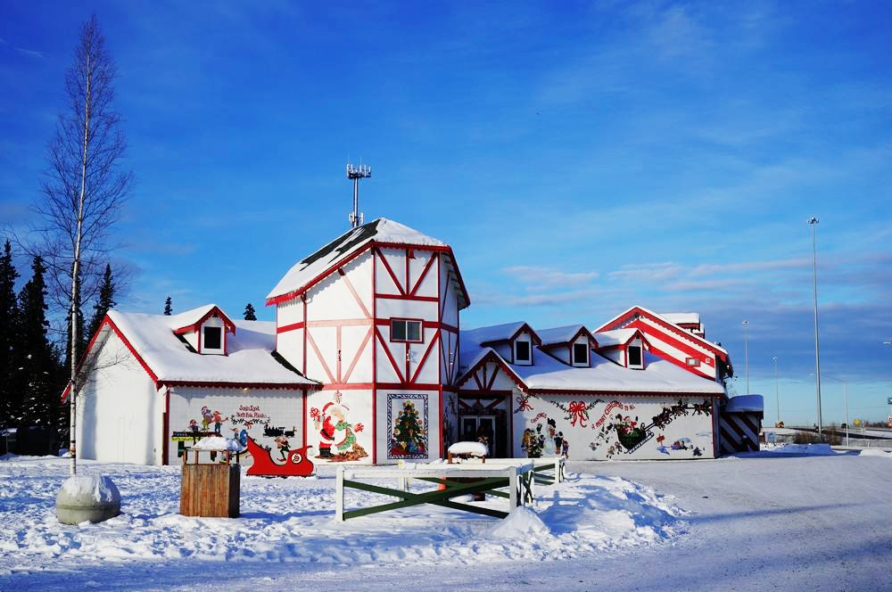 美国 阿拉斯加极光5日游(北极圈极光营地 狗拉雪橇/冰钓/珍娜温泉等